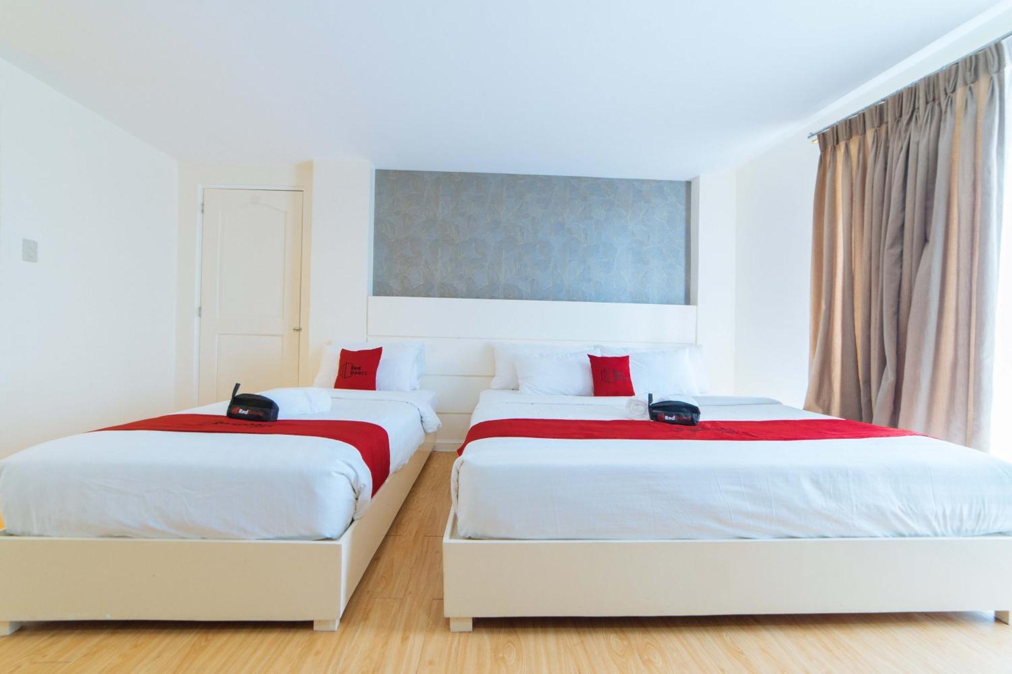 Reddoorz Plus At Hotel Metro Kalibo Exteriör bild