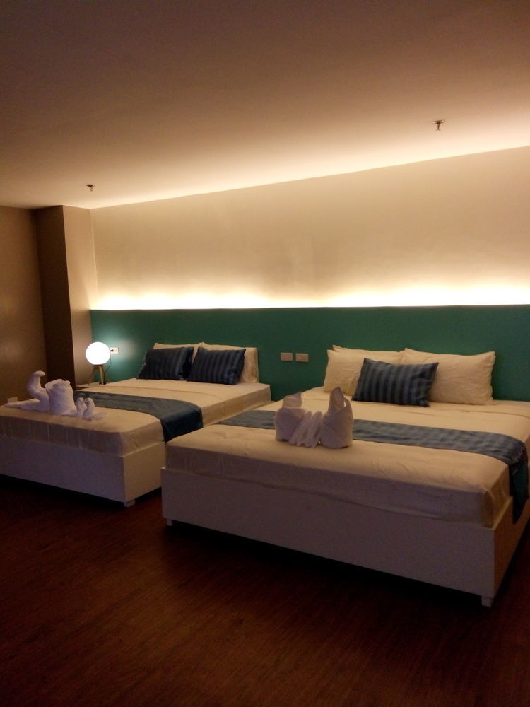 Reddoorz Plus At Hotel Metro Kalibo Exteriör bild