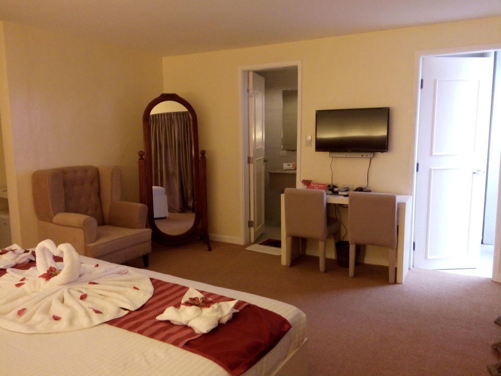 Reddoorz Plus At Hotel Metro Kalibo Exteriör bild