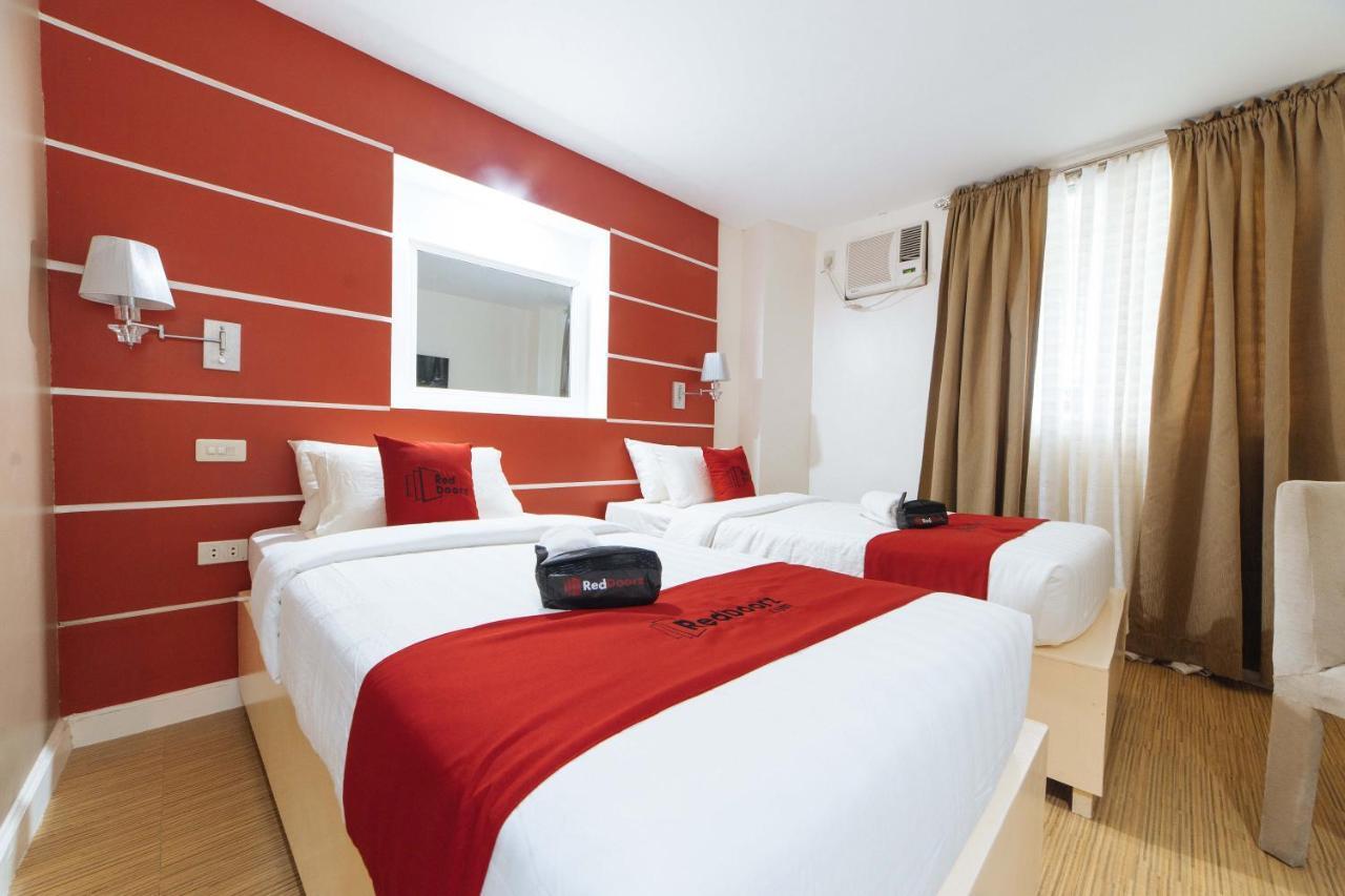 Reddoorz Plus At Hotel Metro Kalibo Exteriör bild